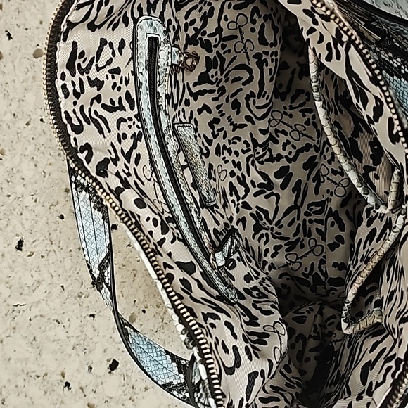 Large blue snake skin Jessica Simpson satchel - Picture 8 of 8